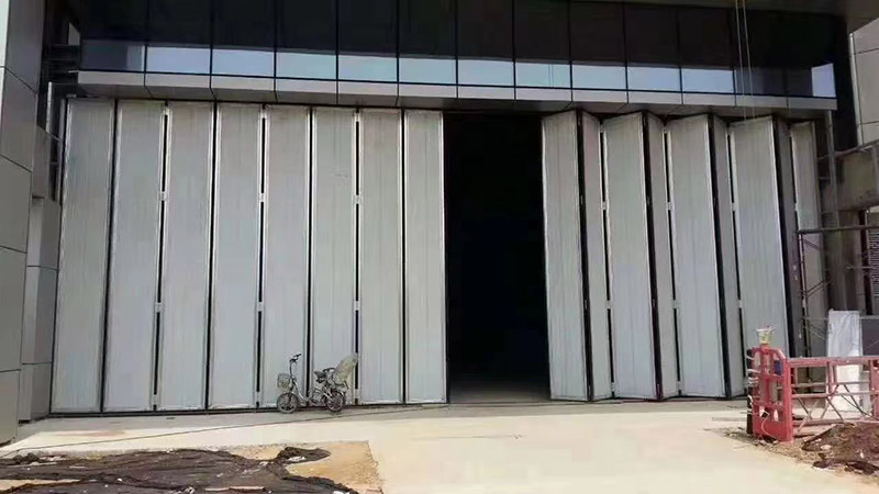 工业门